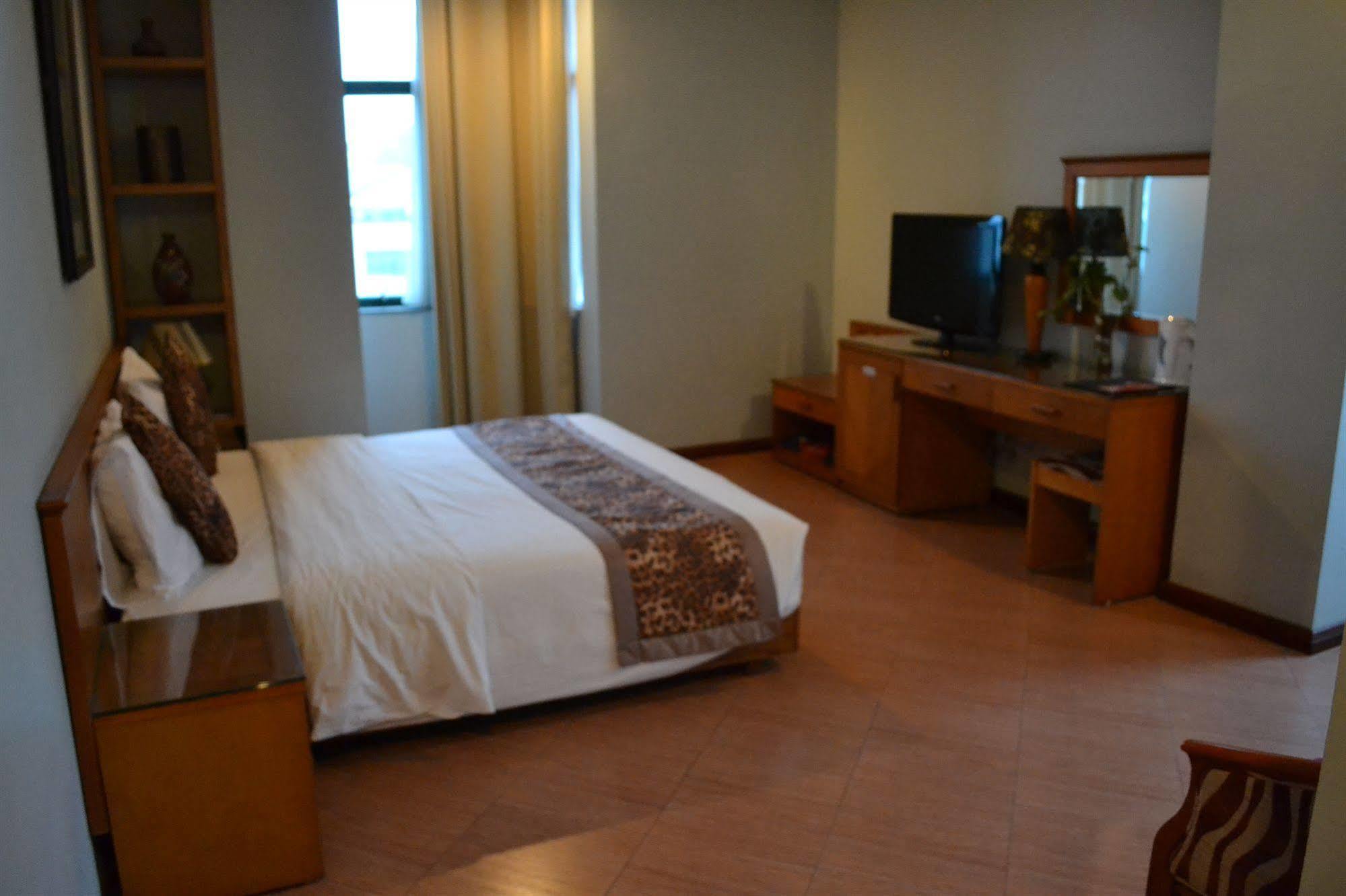 City Bay Hotel Халонг Экстерьер фото